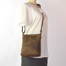 Load image into Gallery viewer, Purse Style # 2734
