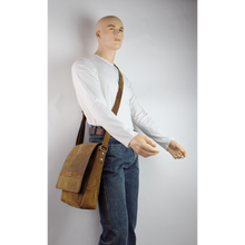 Load image into Gallery viewer, Messenger Bag Style # 2901
